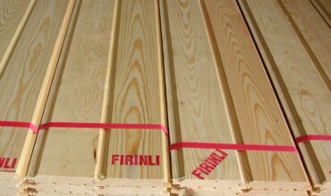 Pine wood for decoration